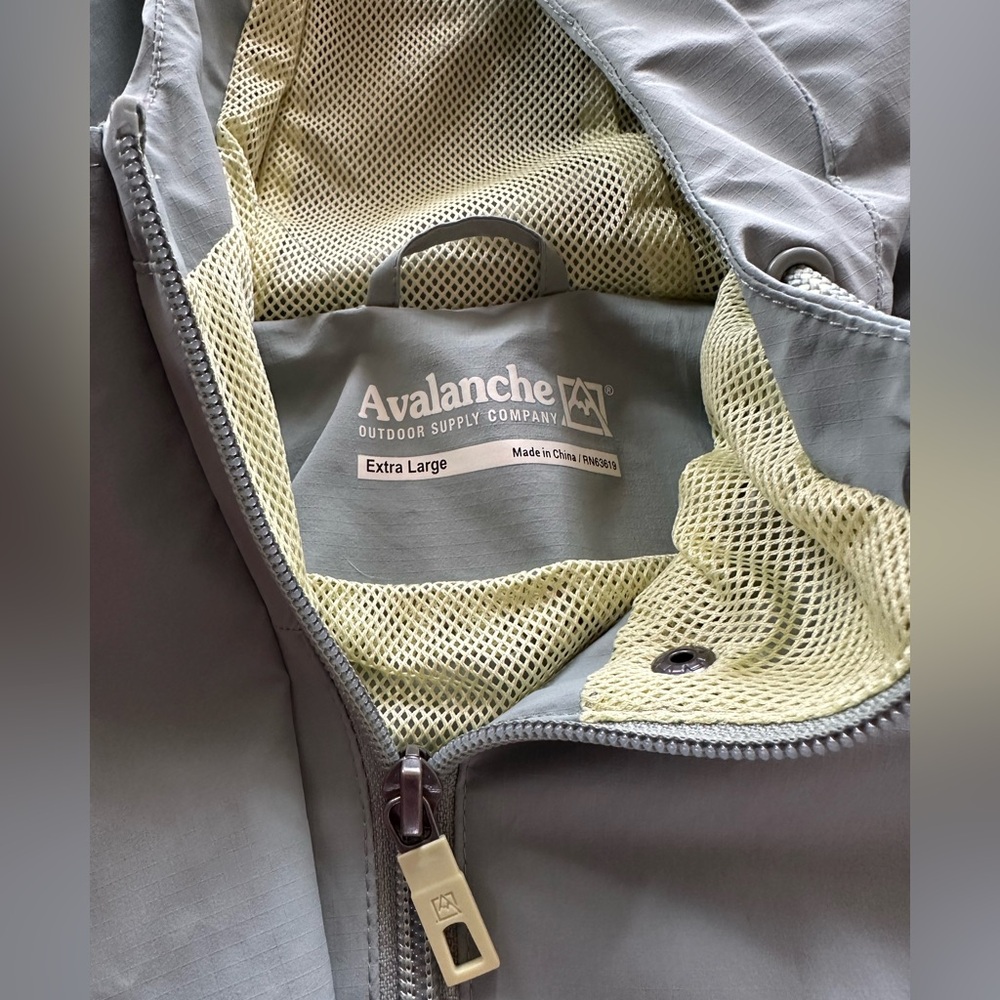 Avalanche Green Outdoor Jacket with Hood - Picture 2 of 4